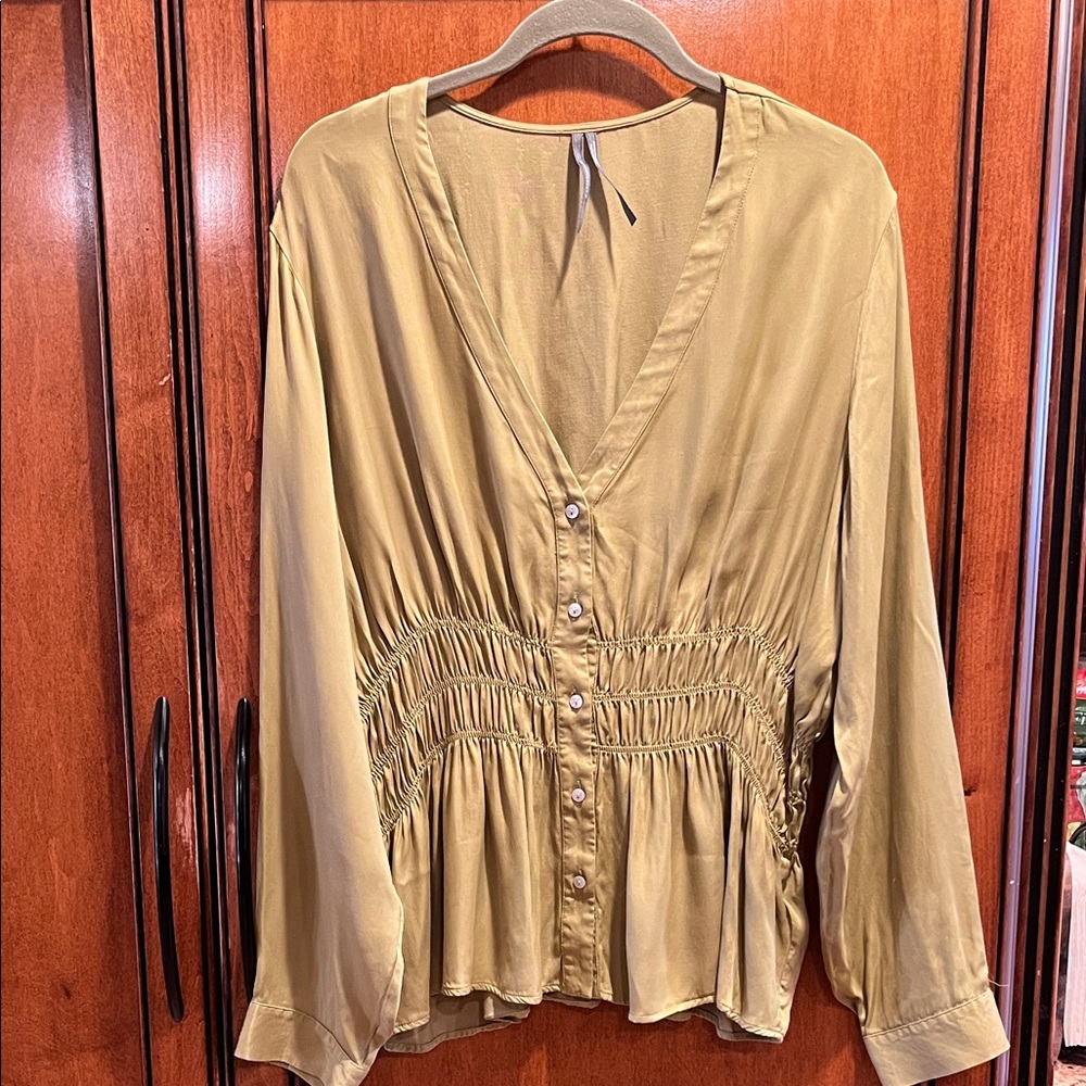 Anthropology button down blouse size small
